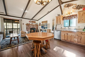 High Hopes - Walk to Lake & Village, Bumper Pool, Fireplace Big Bear Lake